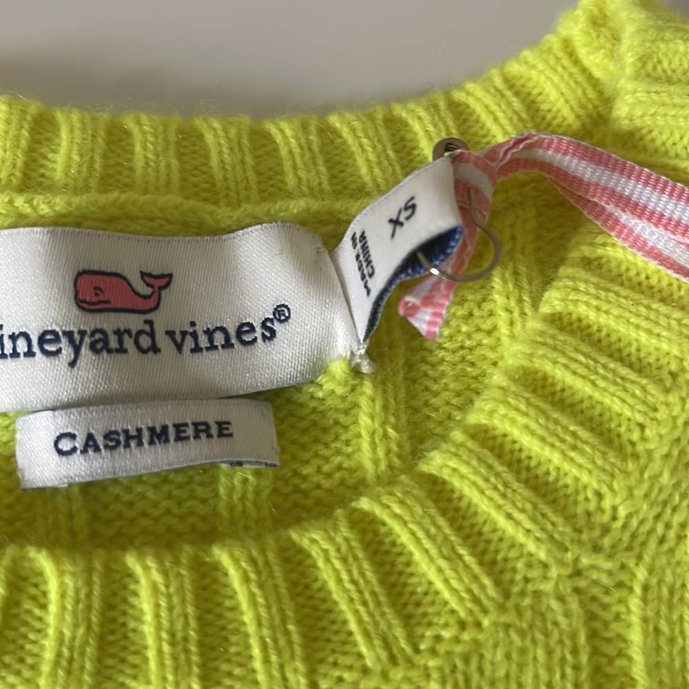 Vineyard Vines Cashmere Coral Lane Cable knit Crew Neck Sweater Bright Citron - Picture 7 of 11